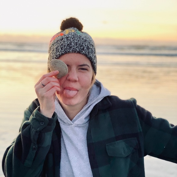 Meet your Posher, Maddison - Picture 1 of 1